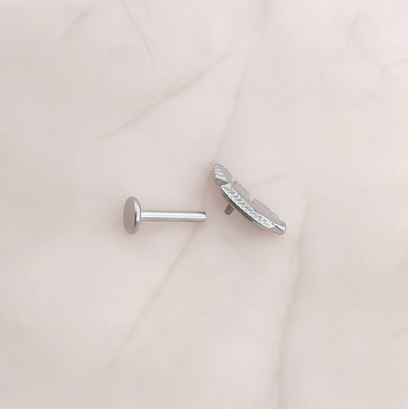 Piercing Titânio Labret Pena
